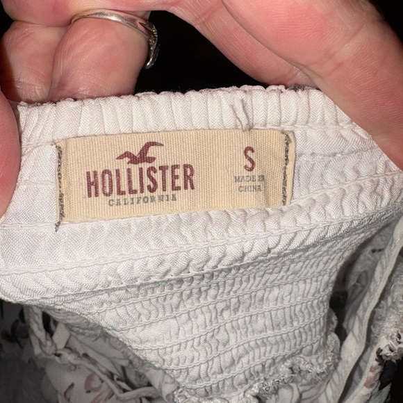 🌸Floral Dream Dress by Hollister 🌸 - Picture 5 of 5